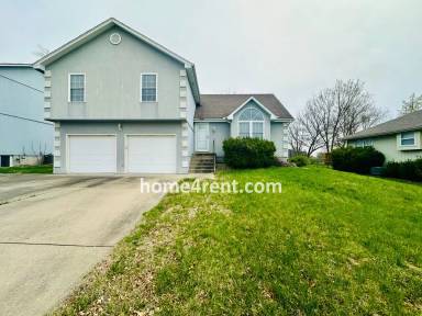 Main picture of 4915 Harkness Ave