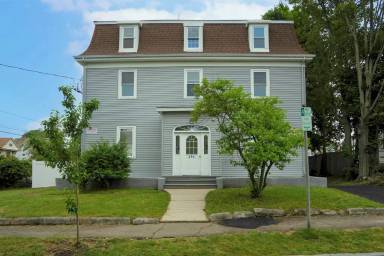 Main picture of 293 Fayette St