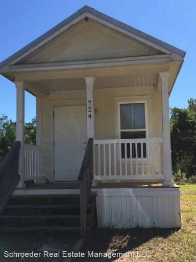 Main picture of 724 Old Highway 49