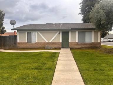Main picture of 1711 E Vassar Dr