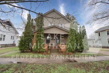 Main picture of 112 S 8th St