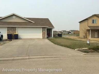 Main picture of 2700 Buttonwood Dr