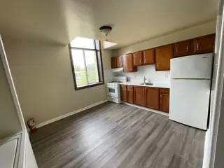 Main picture of 4406 Camden Ave