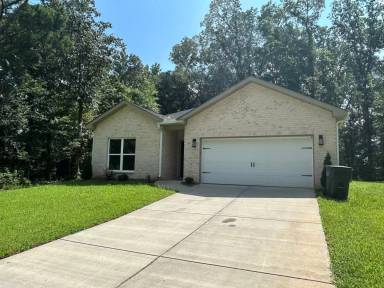 Main picture of 207 Dawn Dr