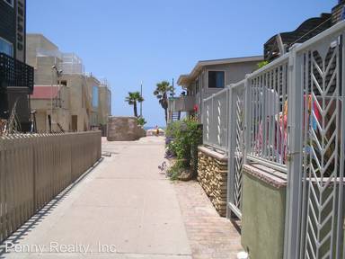 Main picture of 796-798 Island Ct And 3232 Msn Blvd