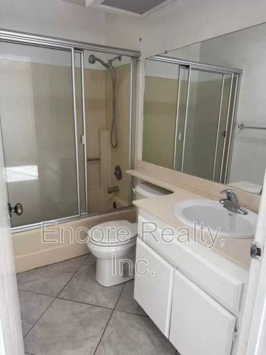 Main picture of 2085 Lakeridge Cir