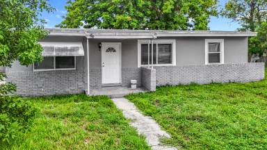 Main picture of 1423 NW 12th St