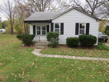 Main picture of 14462 Pine St
