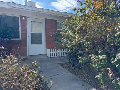 Main picture of 9400 Candelaria Rd NE