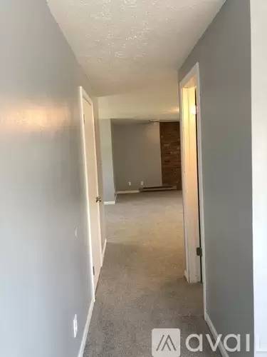 Main picture of 410 W Washington St
