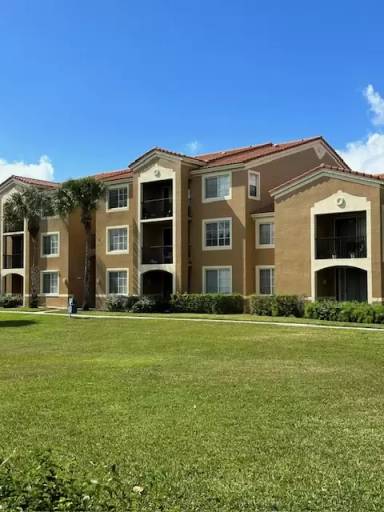 Main picture of 8060 N Nob Hill Rd