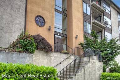 Main picture of 9416 1st Ave NE