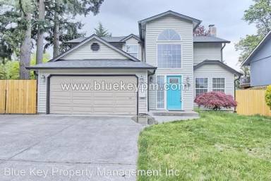 Main picture of 2015 SE 144th Ave
