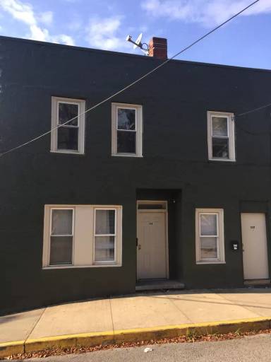 Main picture of 499 Locust Ave