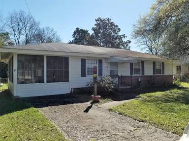 Main picture of 318 Bruce St