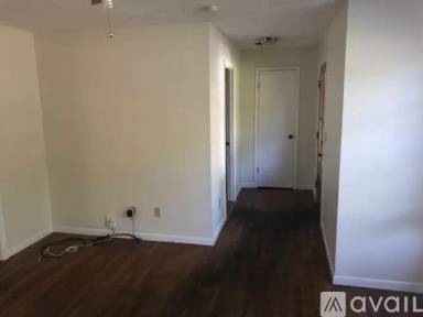 Main picture of 213 N 6th St