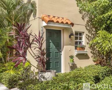 Main picture of 509 S Matanzas Ave