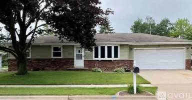 Main picture of 1285 Green Acres Ln