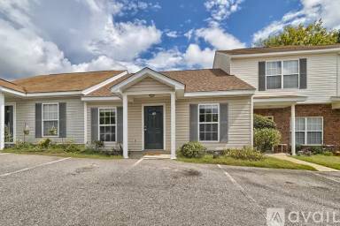 Main picture of 2000 Water Oak Dr