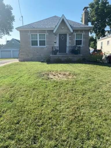 Main picture of 7927 Hildesheim Ave