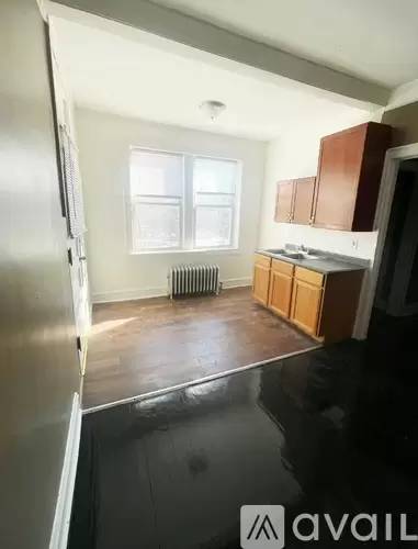 Main picture of 7517 S Coles Ave