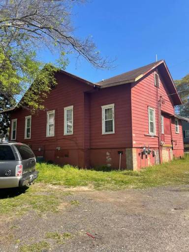 Main picture of 1396 Glover St
