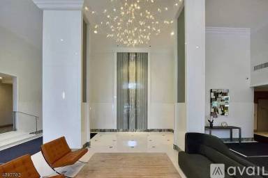 Main picture of James Monroe Condominiums