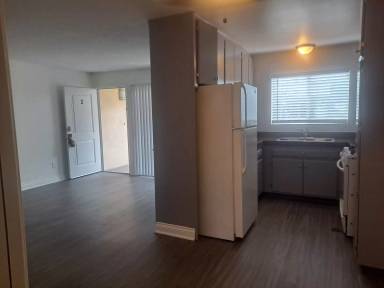 Main picture of 2138 Thomas Ave