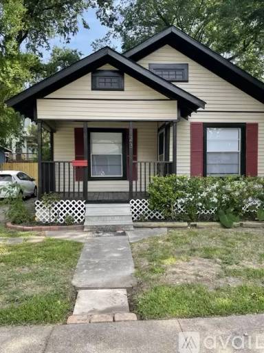 Main picture of 1123 Louise St