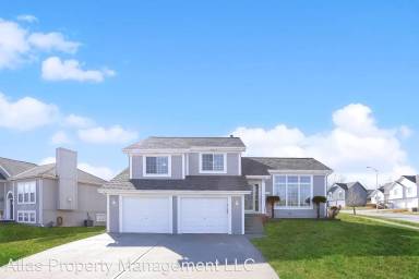 Main picture of 7726 N Norton Ave