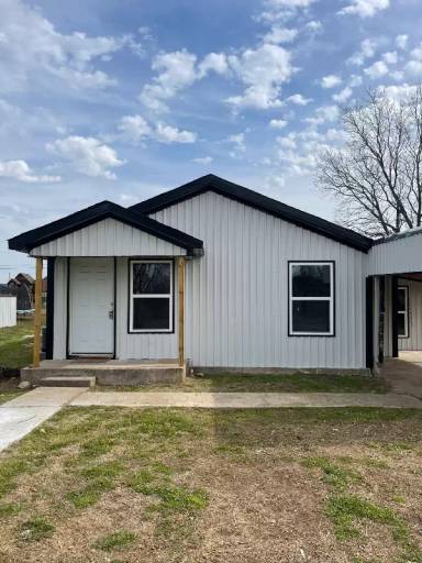 Main picture of 258 Carroll Dr