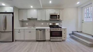 Main picture of 191 Porter St