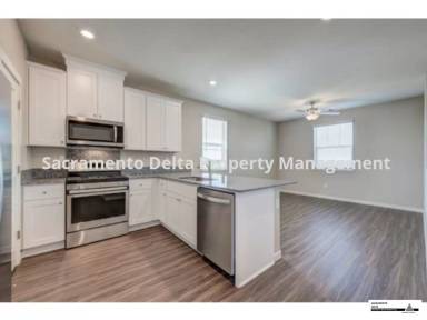 Main picture of 4071 Prosser St