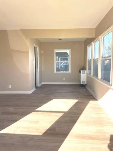 Main picture of 2439 S Cabrillo Ave