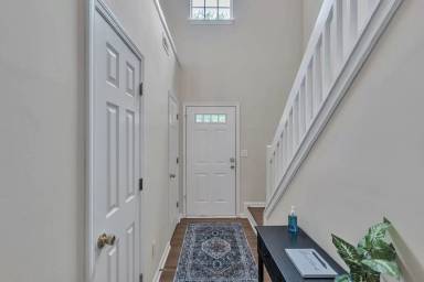 Main picture of 5906 Prescott Ct
