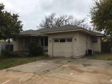 Main picture of 822 NW 33rd St
