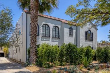 Main picture of 2204 7th Ave