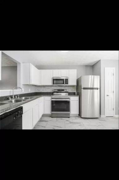Main picture of 2418 Piering Dr