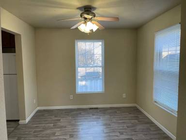 Main picture of 36 E Beardsley Ave