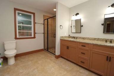 Main picture of 3938 Wilmot Ave