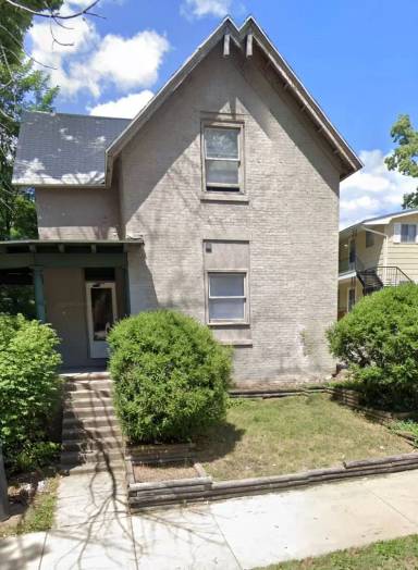 Main picture of 1222 Columbia St