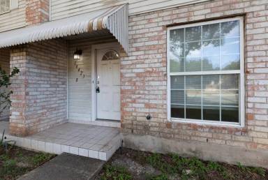 Main picture of 14423 Brook Hollow Blvd