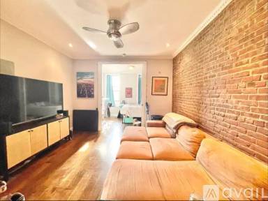 Main picture of 493 2nd Ave