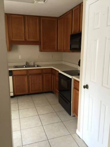 Main picture of 1303 Clubside Dr
