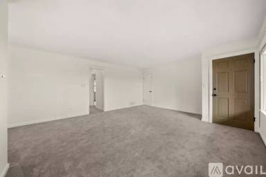 Main picture of 827 W 11th Ave