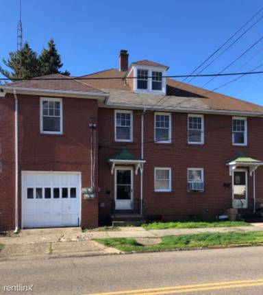 Main picture of 804 Main Ave W