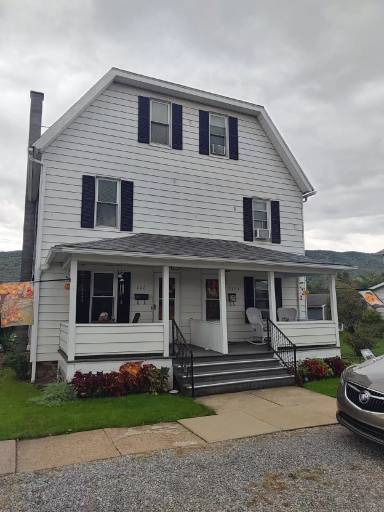 Main picture of 938 Sheridan St