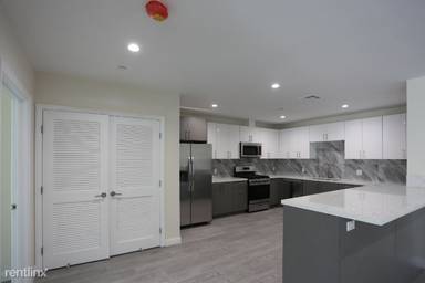 Main picture of 7140 La Tijera Blvd