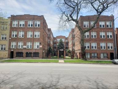 Main picture of 4220 S Michigan Ave
