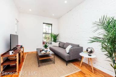 Main picture of 801 Seneca Ave